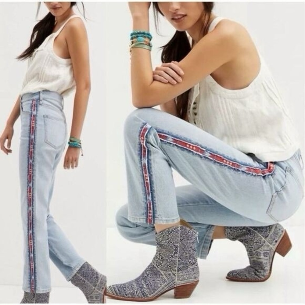 Anthropologie PILCRO The Vintage Straight Jeans Size 30‎ Side Striped Seammed